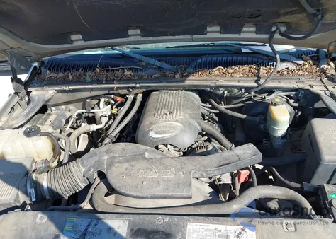 2002 Chevrolet Tahoe Ls from USA, damaged, VIN 1GNEC13Z42R257746